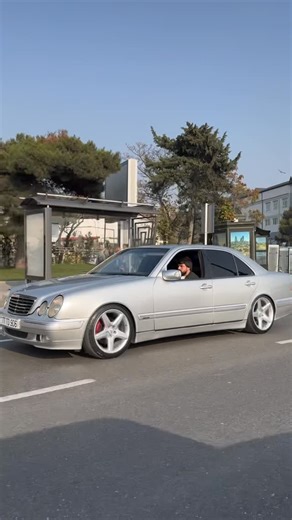 77-TD-906 on Instagram: "🤍🌹#77td906"