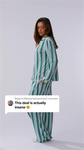 Don’t blink. This ends with Black Friday. Code HUGE gets you a $450 gift bundle, free. | FabFitFun