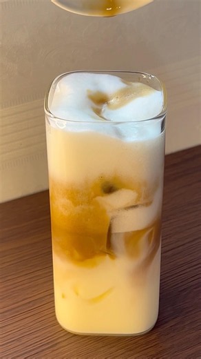 Iced Latte 🤍✨ #icedlatte #coffee #latte #coffeelatte #aestheticcooking #summerdrink #asthetic