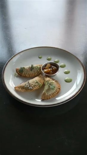 🌮 La Fiesta Lunchtime just got better! 😋 Swing by La Fiesta for fresh, flavorful Mexican dishes that make every bite a celebration. 🎉🌯 #LaFiesta #LunchTime #MexicanEats #FiestaFlavor | La Fiesta Mexican Cocina Ormond Beach