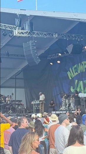 Got to watch Robert Glasper & Ari Lennox perform at the Jazz Festival in Newport, Rhode Island