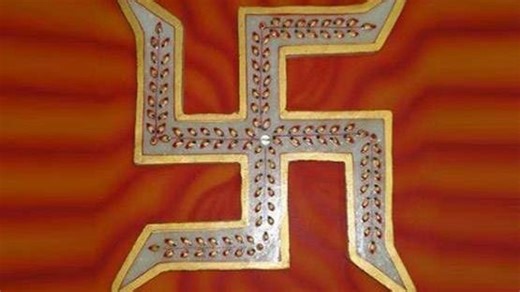 Swastik Sign: স্বস্তিক চিহ্ন হিন্দু ধর্মে পবিত্র কেন?  জানুন কীভাবে আঁকা শুভ