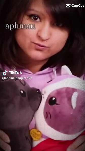 Discovering the Real Name Behind Aphmau's Minecraft Alias