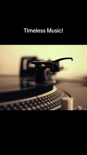 Let’s Play House Music (@lets.play.house.music) - Exploring Timeless Deep House Music Classics