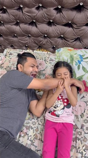 Expectation: Chicken roast 🍗Reality: Baba’s hand 😭😂 #funny #fatherdaughter #familyfun #comedy
