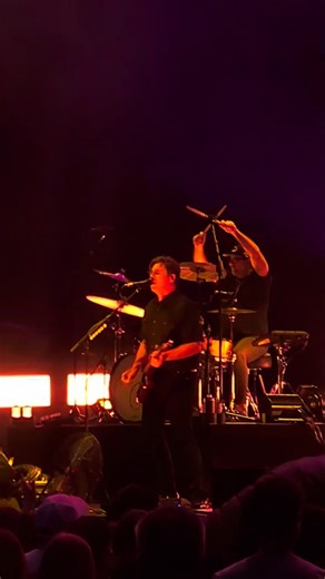 Jimmy Eat World - Just Tonight... LIVE CLIP - Albuquerque, New Mexico (Aug 26, 2025)