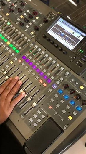 Behringer x32, Demonstration