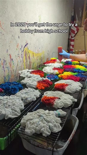 2020 me had no idea what Bree Happy Designs would turn into. I'm so glad I ordered a DIY kit and found things around the house to dye on a random April afternoon during the pandemic. 🥹