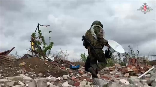 6.4K views · 438 reactions | Military signal units of the Tsentr...