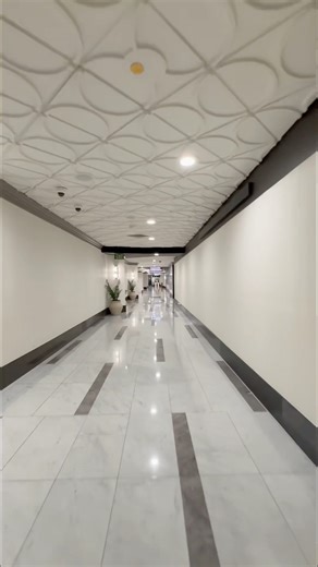 New renovation at Harrahs Las Vegas looks really nice! Goodbye Walk On’s hello convention space!