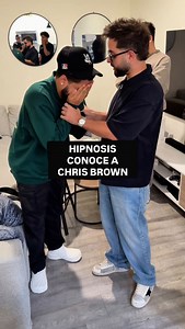 La hipnosis es poderosa. Yo mismo no creía en ella… hasta que la estudié a profundidad hace más de 10 años y comprobé su impacto real. Para los escépticos: no vengo a convencerte, vengo a demostrarlo. 🧠 Gracias @venturatwins por la confianza. | Michel Gallero