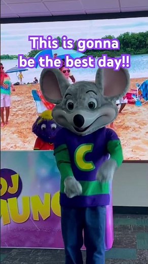 Chuck E. Cheese Dance Party w/ Helen Henny and Munch🎶 Best Day of My Life Summer Road Show Concert