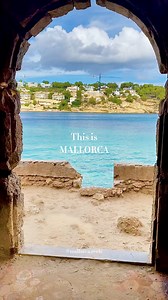This is . . .👇🏼 . . . 📍Portals Vells, Mallorca ❤️ 🇬🇧 Explore Portals Vells on Mallorca, a serene paradise with stunning beaches and crystal-clear waters. This hidden gem features an ancient portal carved into the rock, adding to its mystical charm. Perfect for relaxation and swimming, it's a favorite for both locals and tourists. 🇪🇸 Explora Portals Vells en Mallorca, un paraíso sereno con playas impresionantes y aguas cristalinas. Esta joya escondida cuenta con un antiguo portal tallado e
