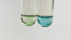 铜和稀硝酸浓硝酸反应对比