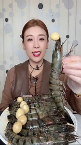 Yummy eating pickled raw shrimps, raw prawns and boiled crabs | Rebecca Eating