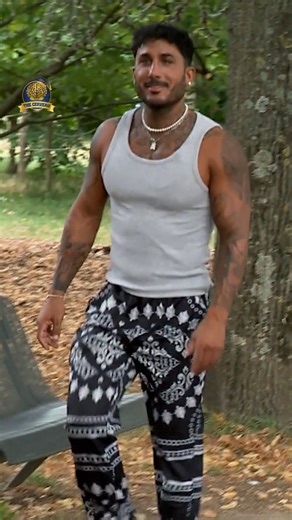 "Rien n’est gratuit" 😏 Surprise : pour son retour à l’Académie du Cerveau, la Doyenne a une mission à Vivian 🧠 #TheCerveau, du lundi au vendredi à 17:40 sur W9 et M6 | W9