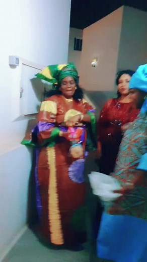 Videos de fatou djitte (@fatoudijjtte) con “Sama Naar Bi - Fatou Guewel & Groupe Sope Noreyni”