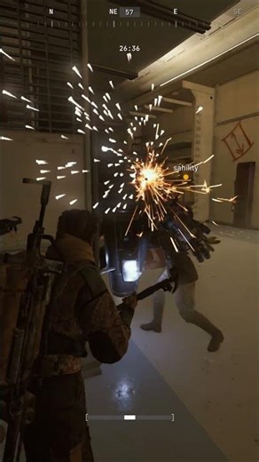 Taking down a shredder with only my our pickaxe! #arcraiders #gameplay #gaming #fps