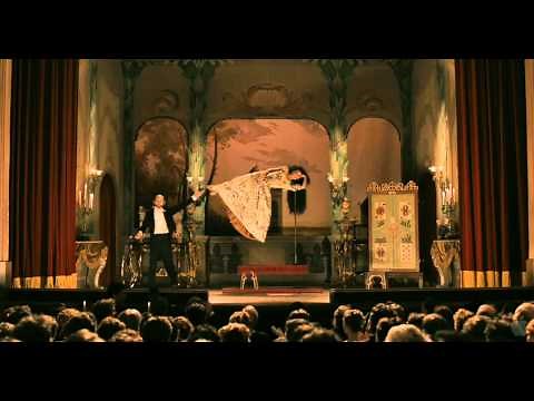 HUGO Official Trailer