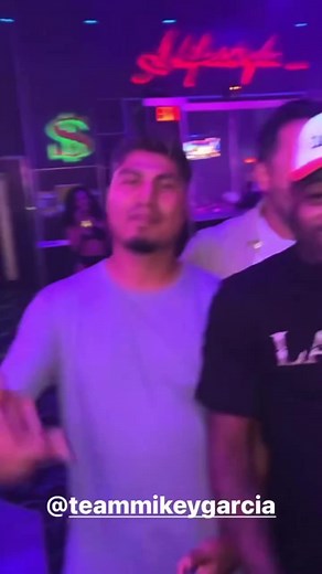 Adrien "The Problem" Broner & Mikey Garcia both 4 weight Divison World Champions enjoying the fruits of their labor 🇺🇸🇺🇸🇺🇸🇲🇽🇲🇽🇲🇽🇲🇽 All Access Elite Boxing 24/7 Boxing 💯 Powered By: Elite Striping, LLC 🔥🔥💨 | All Access Elite Boxing