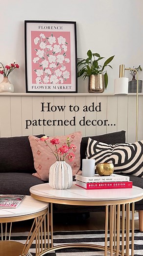 Becks • Interior Designer on Instagram: "Hello! If you’re nervous about choosing / using patterned decor in your home like I used to be, here’s a few tips that you might find helpful 👉 🔹 Start small with low risk/ low cost accessories such as tea towels, vases, table cloths or cushions - they can add a pop of pattern but can be easily changed and won’t overpower a space 🔹 Remember sometimes less is more…. 1-2 patterned items will clearly stand out vs. having loads of patterned decor as there 