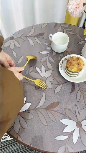 This printed soft glass table mat is very beautiful, large and round oil anti scalding table mat