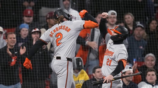 Orioles score six runs in the 10th inning