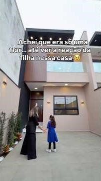 Entregou uma flor pra mãe… mas o final. A felicidade da menina correndo pela piscina entregou tudo