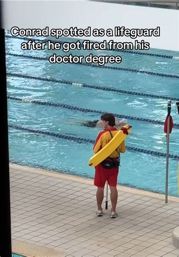 Conrad, el salvavidas: De doctor a rescatador