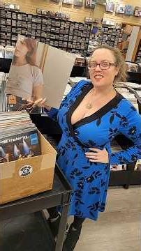 Huge Vinyl Restock! Clairo, The Cranberries, Rihanna, Arctic Monkeys & More! 💿🔥