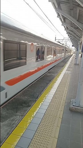 KA Madiun Jaya: bawa 2 Ekse SS NG Modifikasi BY Manggarai