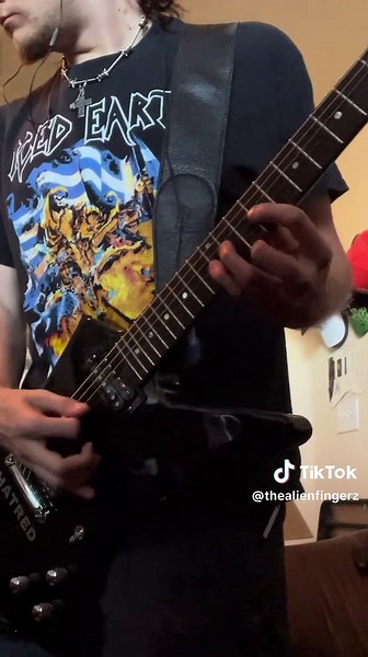 Just a little practice lick I've started using along with some riffs I came up with #guitartok #fyp #gibson #mesaboogie #guitar