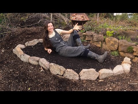 Creating a New Flower Bed on the Mound / Homegrown Garden