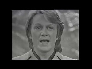 claude françois chante "viens dans ma maison" autre version de "viens a la maison"