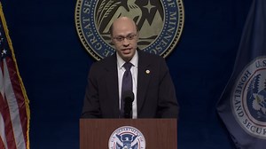 'SNL' Cold Open features Pete Davidson as Tom Homan