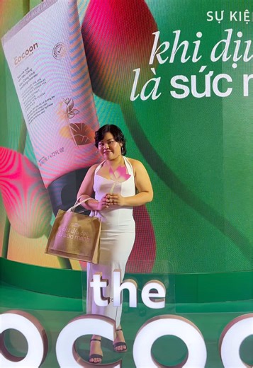 Các bạn chính là sự ủng hộ lớn nhất của mình. Cảm ơn vì một năm đáng nhớ mình sẽ quay trở lại với nhiều câu chuyện content chấn động hơn nữa nhé 💗 #miayourinternetbestie