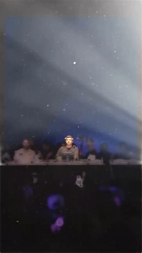 É HOJE!  O Club Vibe abre as portas para uma noite intensa do...