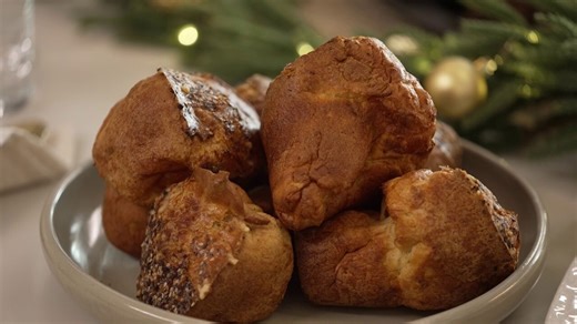 Holiday popovers rise to perfection as chef preps variety of seasonal sauces