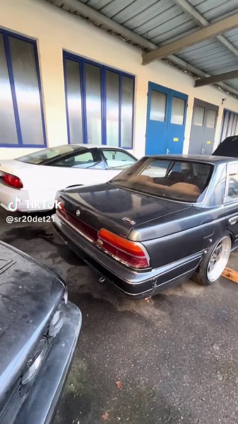 C33 only real Laurel #nissan #c33