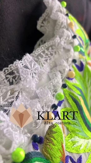 Blusitas bordadas a mano 🤲✨ Lo mas tendencia de esta temporada ✅ Nuevos diseños exclusivos ✅ Pedidos al WhatsApp ✨ #otavalo_imbabura_ecuador🇪🇨 #culturaindigena #parati #flypシ #viral #newyorkcity #intiraymi