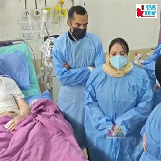 Health Minister Sakina Itoo visits ailing father of MP Engineer Rasheed | JK News Today