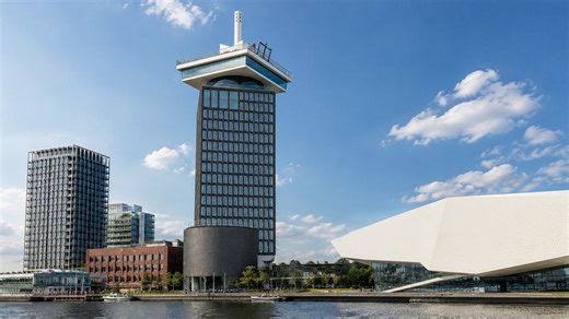 A'DAM Lookout e Museu Eye na orla de Amsterdã