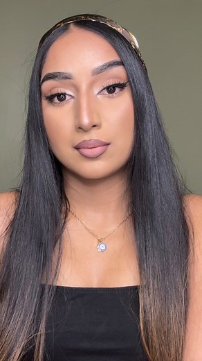 Here’s the tutorial for Latina Makeup @anastasiabeverlyhills brow freeze gel @anastasiabeverlyhills eyebrow powder shade granite @hudabeauty faux filter concealer to carve out the eyebrow @onesize secure the blur primer @lancomeofficial foundation @lysbeautyofficial contour @anastasiabeverlyhills concealer shade 11 @hudabeautyshop easybake shade banana bread @nyxcosmetics_canada butta bronzer @sheglam_official eyeliner @nyxcosmetics bronzer on eyes @ardellbeauty eyelashes @loreal.canada telescop