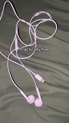 The Benefits of Wired Headphones Over Wireless Alternatives