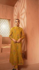 Ready-To-Wear | M. Basics Formals by Maria B. Prepare to be fascinated by M Basics by Maria.B. Ready-To-Wear, Formal wear collection, offering you an awe-inspiring preview of pure beauty. Product Code: BETW22W127 Available in-stores or online at: https://www.mariab.pk/collections/m-basic-formal #MariaB #Mbasics #MbasicsByMariaB #MBasicsFormals23 #MBasicsPret #Pret #MariaBPret #Stitched #ReadyToWear #MariaBRTW #MbasicsRTW #SS23 #springsummer23 | MARIA.B