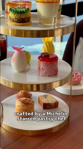 Why this Tokyo afternoon tea made me want to book a room. #fourseasonshotel #tokyo #afternoontea