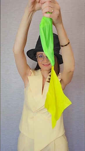 The secret of handkerchief trick #magictrickssecret #magic #shorts #tiktokeffects