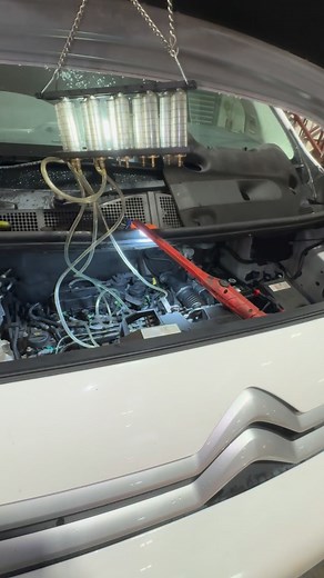 P0087 fuel pressure fault on this Citroen dispatch.. safe to say No 1 or officially no.4 (frenchy) injector is at fault! @laser_tools leak off test kit in action #lasertools #leakofftest #testnotguess | DIYDaly