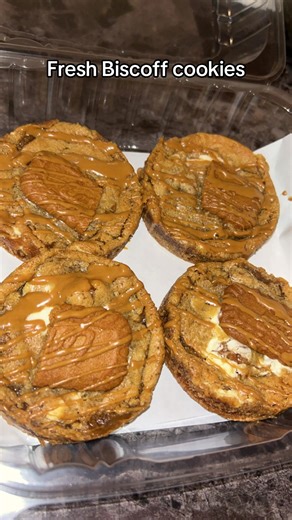 #cookies #fresh #baker #fypシ #viral