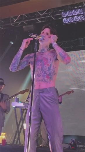 Sweater Weather by The Neighbourhood | Jesse Rutherford Highlights